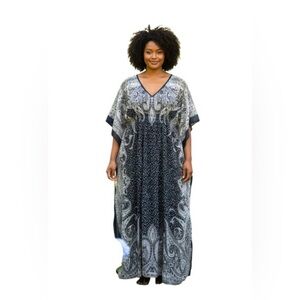 MPH Collections Black and White Paisley Kaftan. Size XL